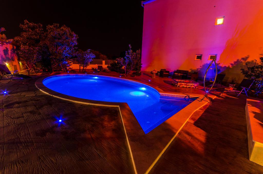 Apartments Petra トロギール エクステリア 写真