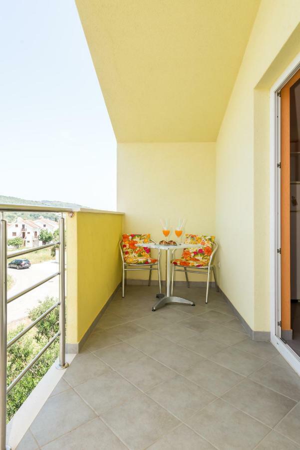 Apartments Petra トロギール エクステリア 写真