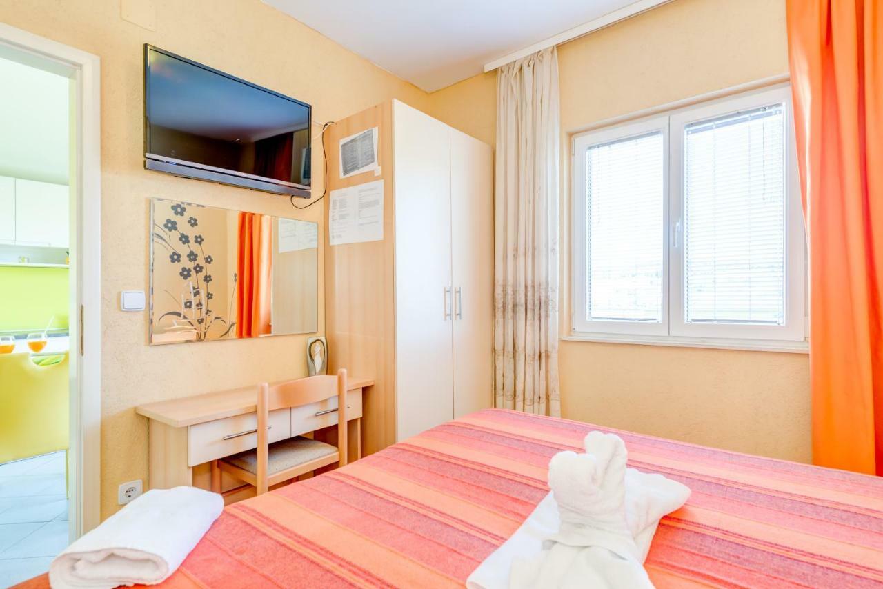 Apartments Petra トロギール エクステリア 写真